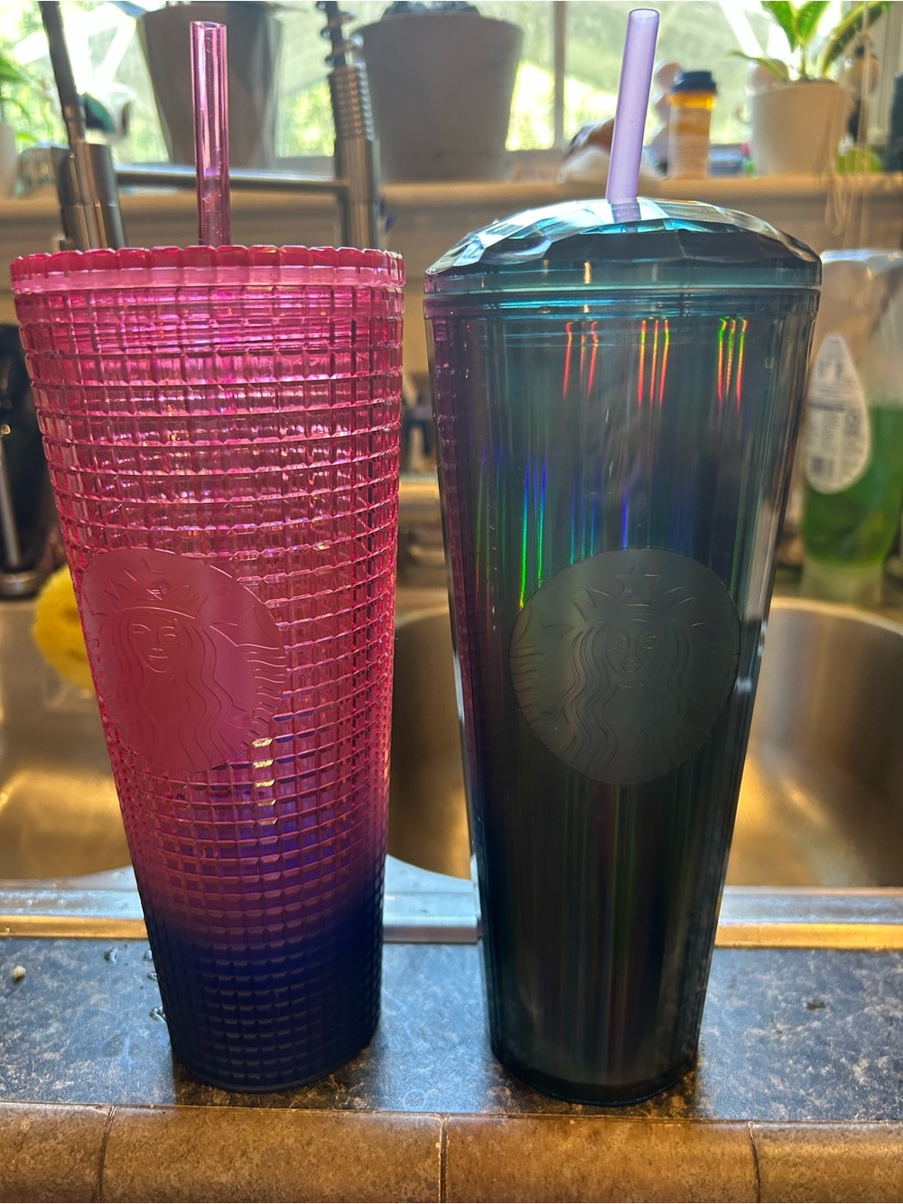 Title Starbucks set of 2 tumblers